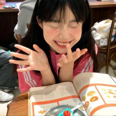 十二生笑又笑